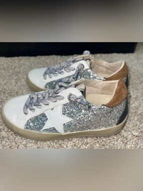 ShuShop Paula glitter girls 8 shoe star silver leather